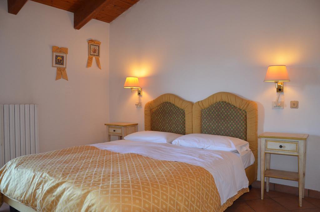 Hotel Il Fondaccio Lizzano In Belvedere Habitación foto